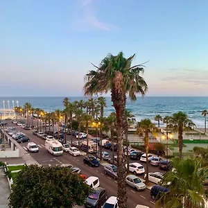 https://beach-apartment-el-faro.es-andalucia.com
